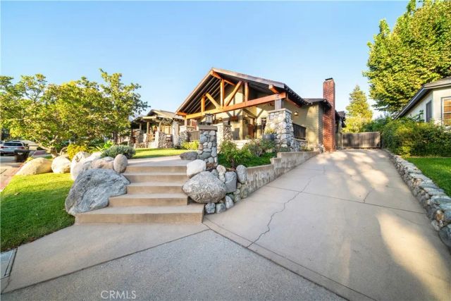 132 N Sunset, Monrovia, CA 91016