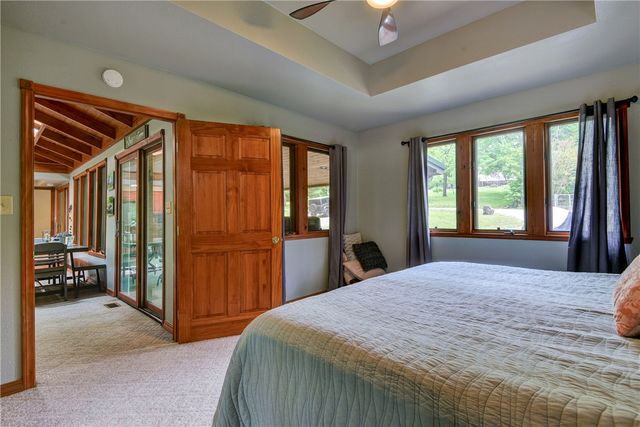 27527 Hock Lane, Eagle Rock, MO 65641