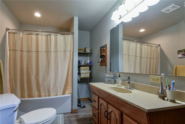 27527 Hock Lane, Eagle Rock, MO 65641