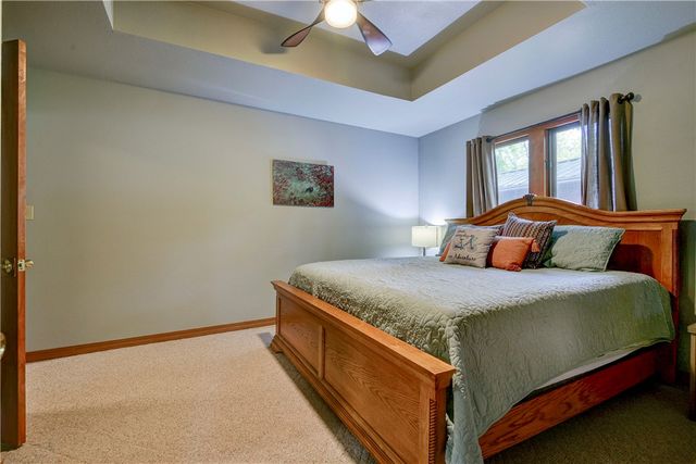 27527 Hock Lane, Eagle Rock, MO 65641