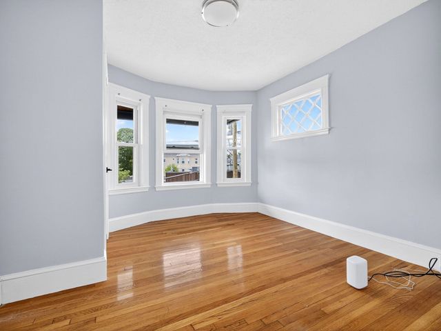 256 Main St 2, Medford, MA 02155