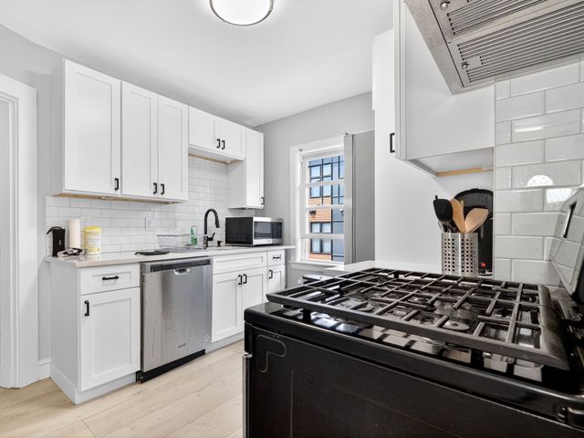 256 Main St 2, Medford, MA 02155