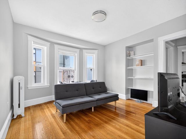 256 Main St 2, Medford, MA 02155