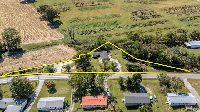 1065 Short Mountain Rd, Mcminnville, TN 37110