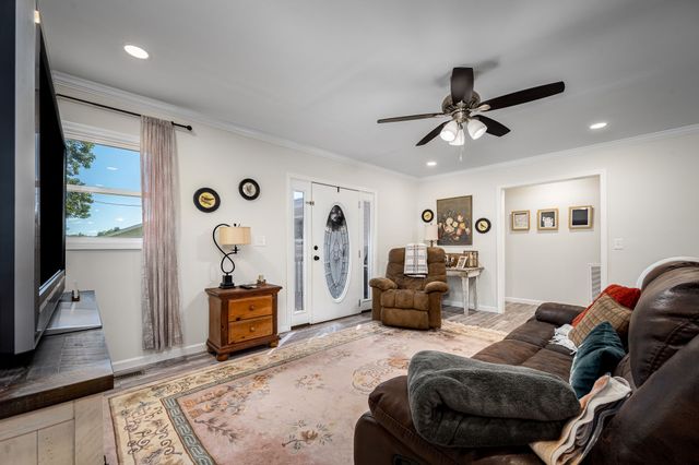 1065 Short Mountain Rd, Mcminnville, TN 37110