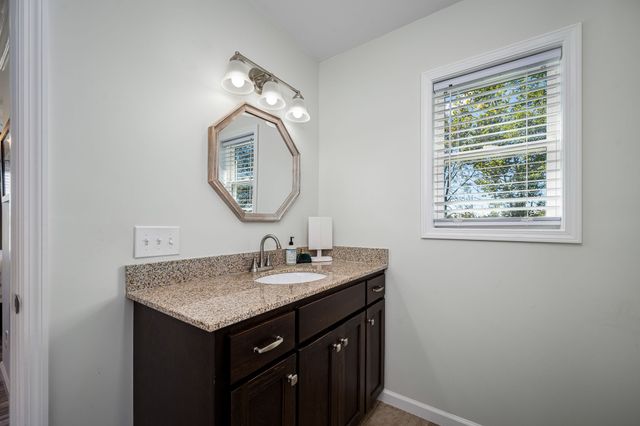 1065 Short Mountain Rd, Mcminnville, TN 37110