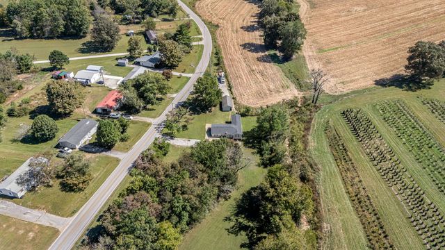 1065 Short Mountain Rd, Mcminnville, TN 37110