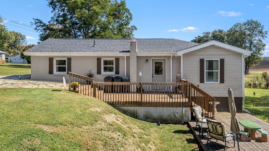 1065 Short Mountain Rd, Mcminnville, TN 37110