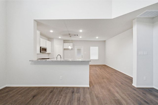 8118 Coral Drive, Texas City, TX 77591