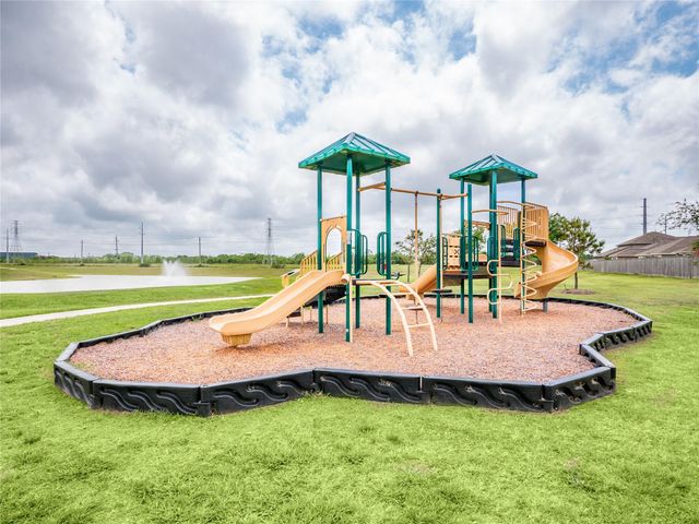 8118 Coral Drive, Texas City, TX 77591