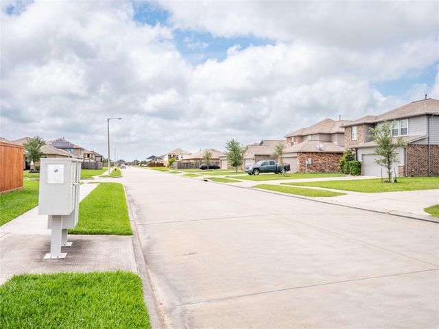 8118 Coral Drive, Texas City, TX 77591