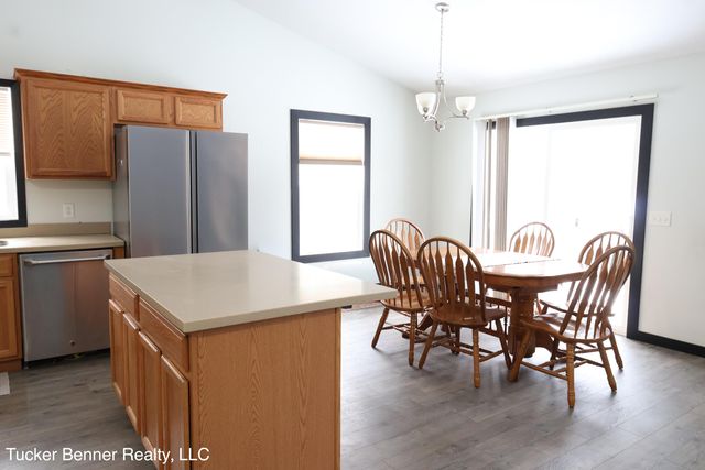 4122 W Duck Lake Road, Whitehall, MI 49461