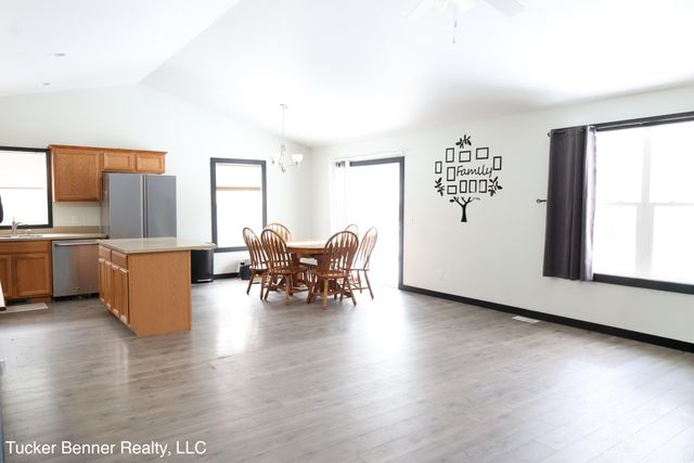 4122 W Duck Lake Road, Whitehall, MI 49461