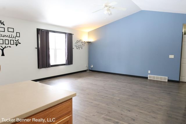 4122 W Duck Lake Road, Whitehall, MI 49461