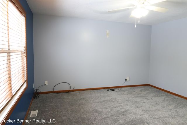 4122 W Duck Lake Road, Whitehall, MI 49461