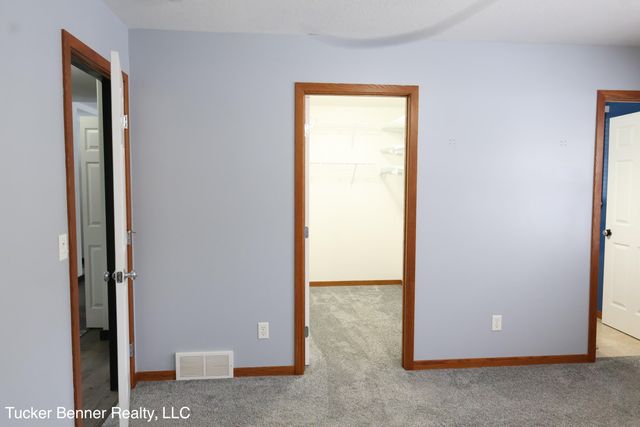 4122 W Duck Lake Road, Whitehall, MI 49461