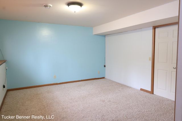 4122 W Duck Lake Road, Whitehall, MI 49461