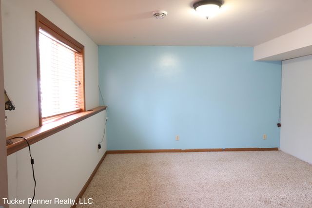 4122 W Duck Lake Road, Whitehall, MI 49461