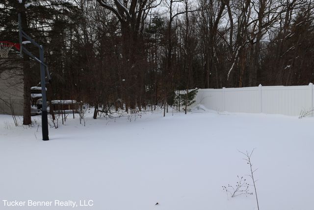 4122 W Duck Lake Road, Whitehall, MI 49461