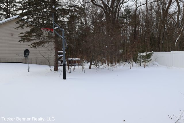 4122 W Duck Lake Road, Whitehall, MI 49461