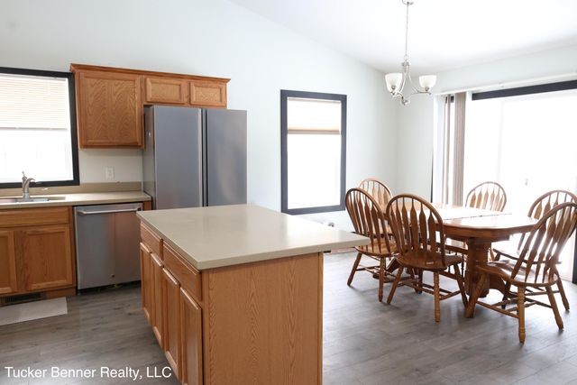 4122 W Duck Lake Road, Whitehall, MI 49461