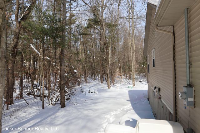 4122 W Duck Lake Road, Whitehall, MI 49461