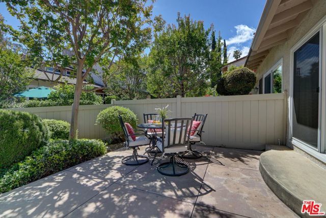 1298 Ramona Drive, Newbury Park (thousand Oaks), CA 91320
