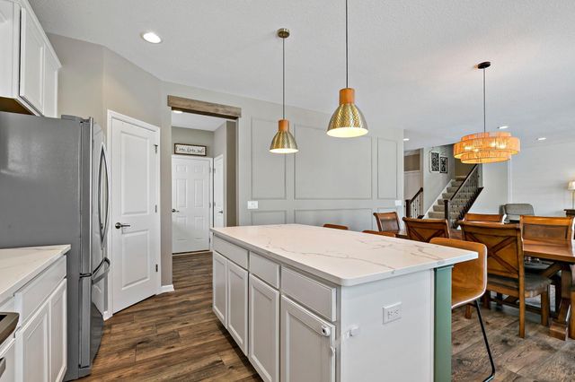 20502 Granville Lane, Lakeville, MN 55044