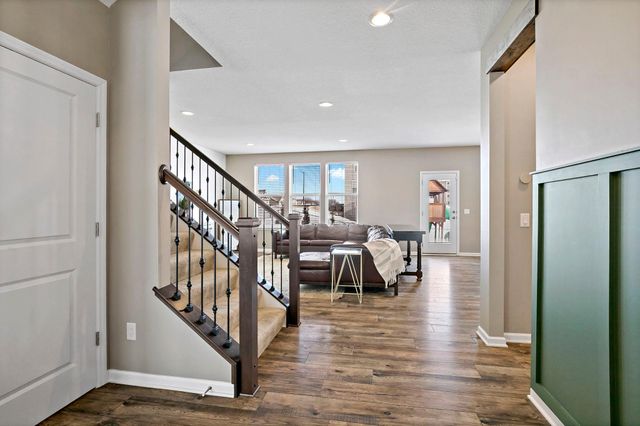 20502 Granville Lane, Lakeville, MN 55044