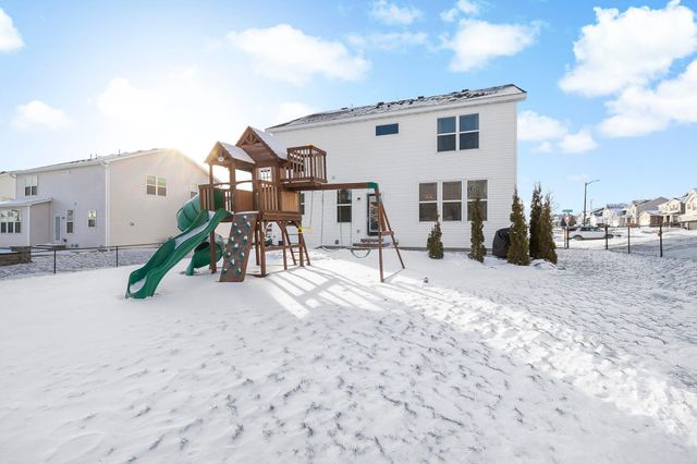 20502 Granville Lane, Lakeville, MN 55044