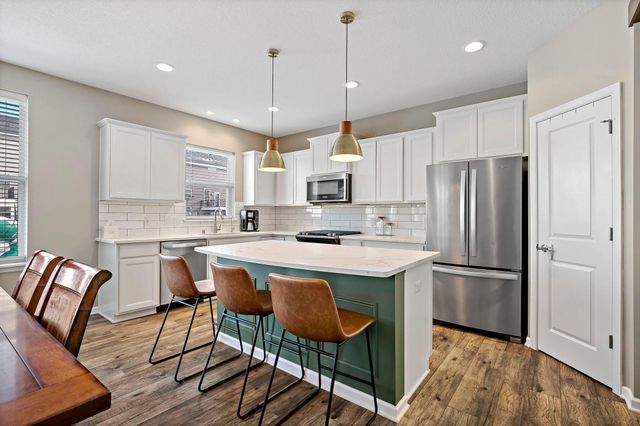 20502 Granville Lane, Lakeville, MN 55044