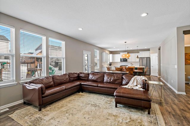 20502 Granville Lane, Lakeville, MN 55044