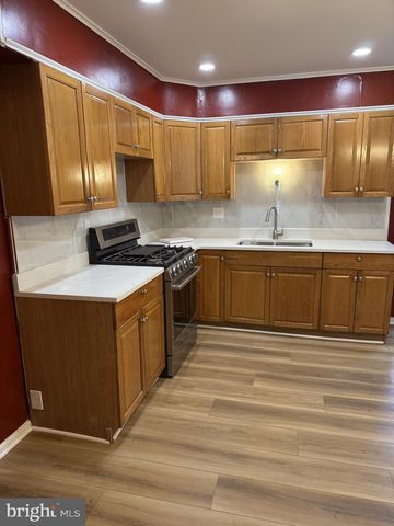 317 N 13TH ST, Allentown, PA 18102