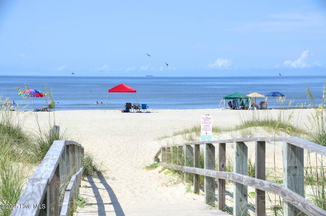 115 NW 20th Street, Oak Island, NC 28465