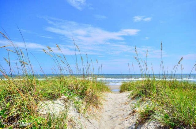 115 NW 20th Street, Oak Island, NC 28465