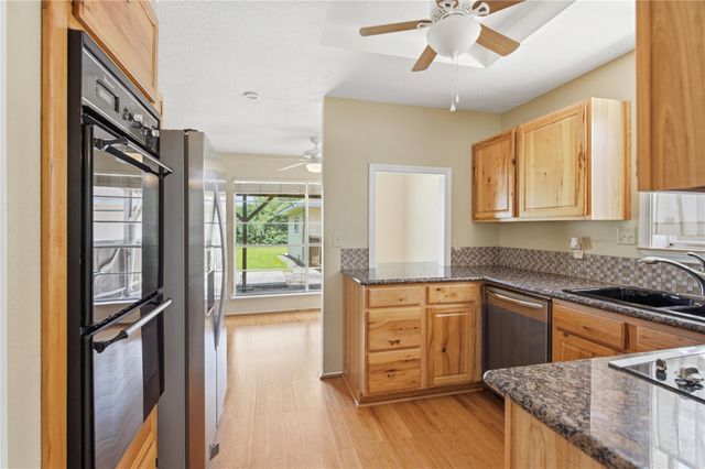 1115 Newport Boulevard, League City, TX 77573