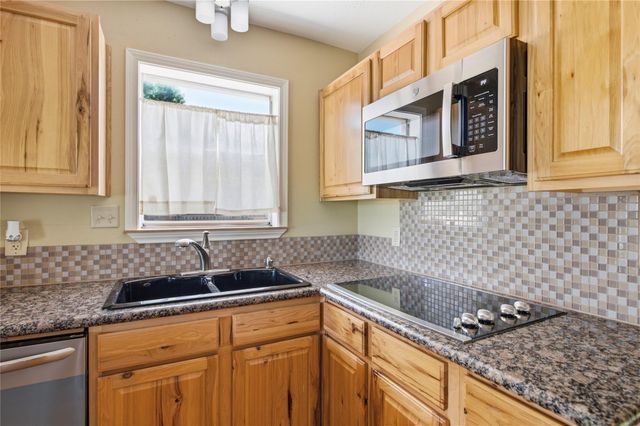 1115 Newport Boulevard, League City, TX 77573