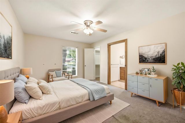 1115 Newport Boulevard, League City, TX 77573