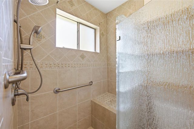 1115 Newport Boulevard, League City, TX 77573