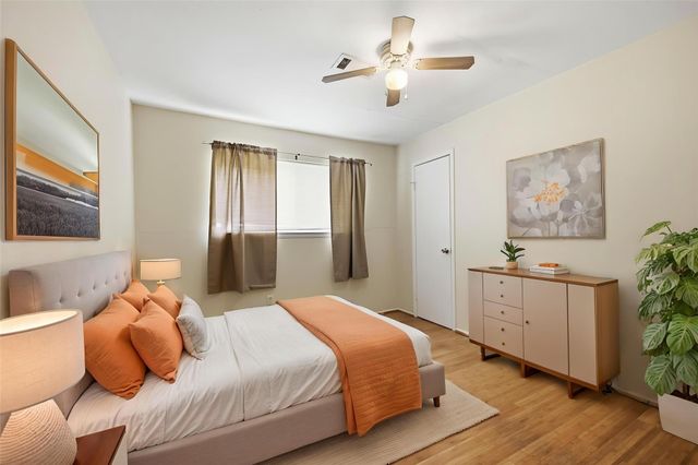 1115 Newport Boulevard, League City, TX 77573