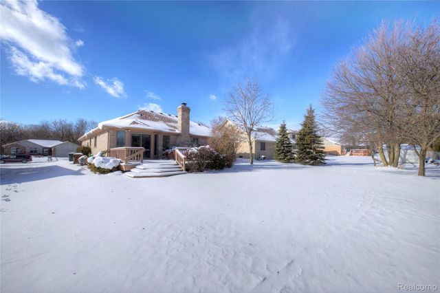 46822 Springhill Drive, Shelby Charter Township, MI 48317