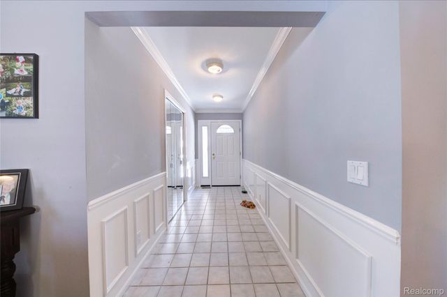 46822 Springhill Drive, Shelby Charter Township, MI 48317