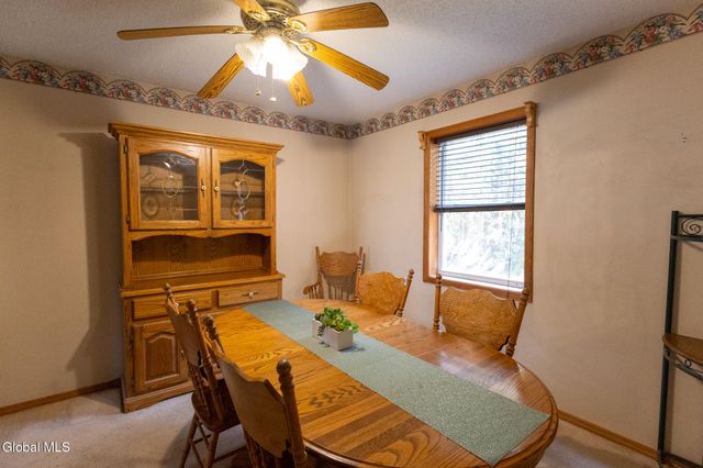 38 Autumn Lane, Queensbury, NY 12804