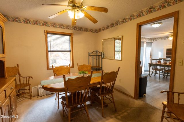 38 Autumn Lane, Queensbury, NY 12804