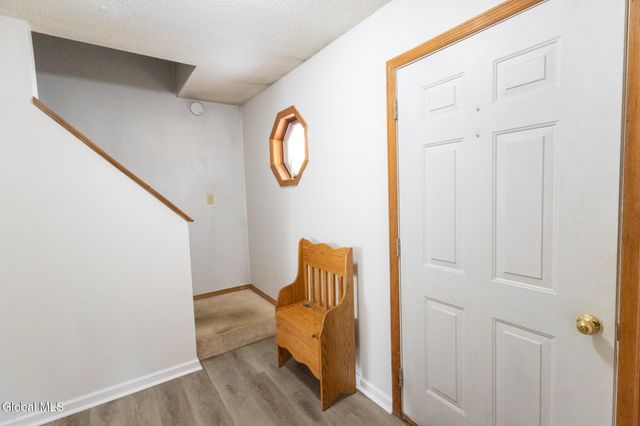 38 Autumn Lane, Queensbury, NY 12804