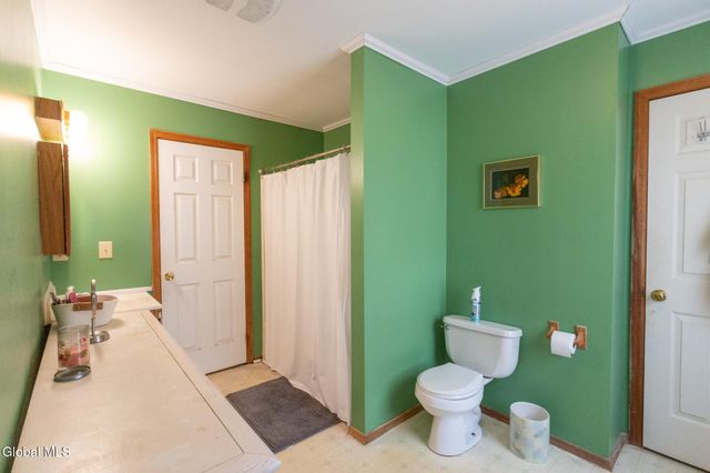 38 Autumn Lane, Queensbury, NY 12804