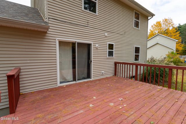 38 Autumn Lane, Queensbury, NY 12804