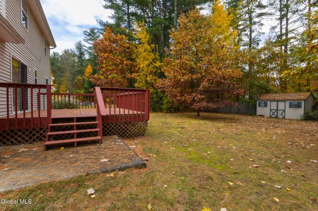 38 Autumn Lane, Queensbury, NY 12804