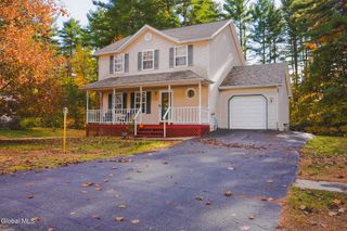 38 Autumn Lane, Queensbury, NY 12804