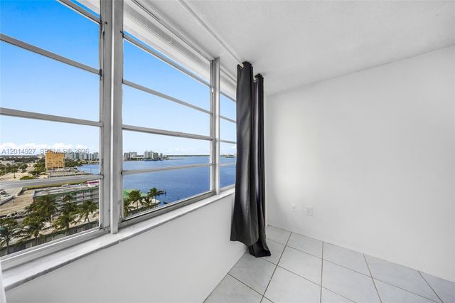 1865 79th St Cswy 14D, North Bay Village, FL 33141